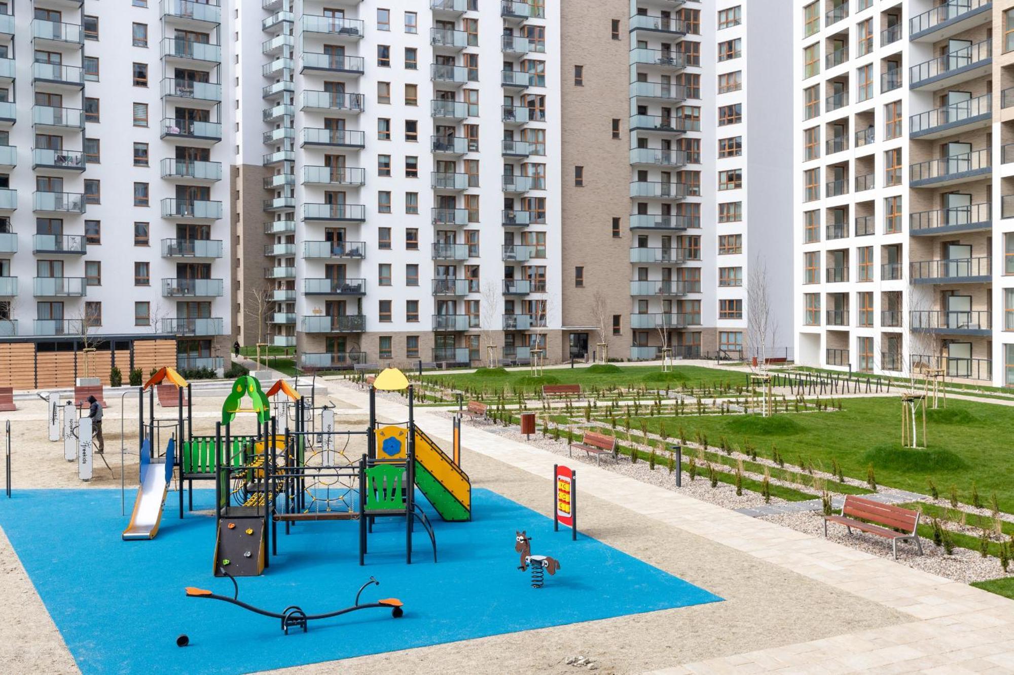 Nowa Letnica Comfortable Apartments With Balcony & Parking Gdansk By Noclegi Renters エクステリア 写真